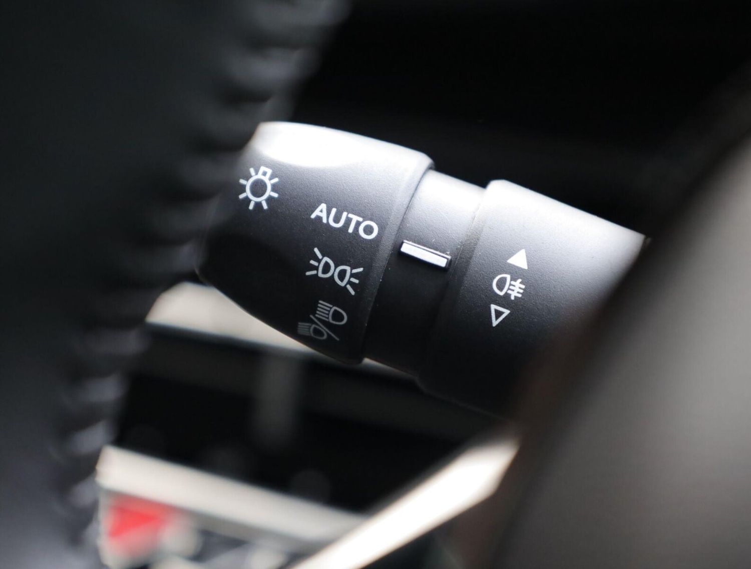 Used Peugeot 2008 2023 for sale - 76676032: Photo 17