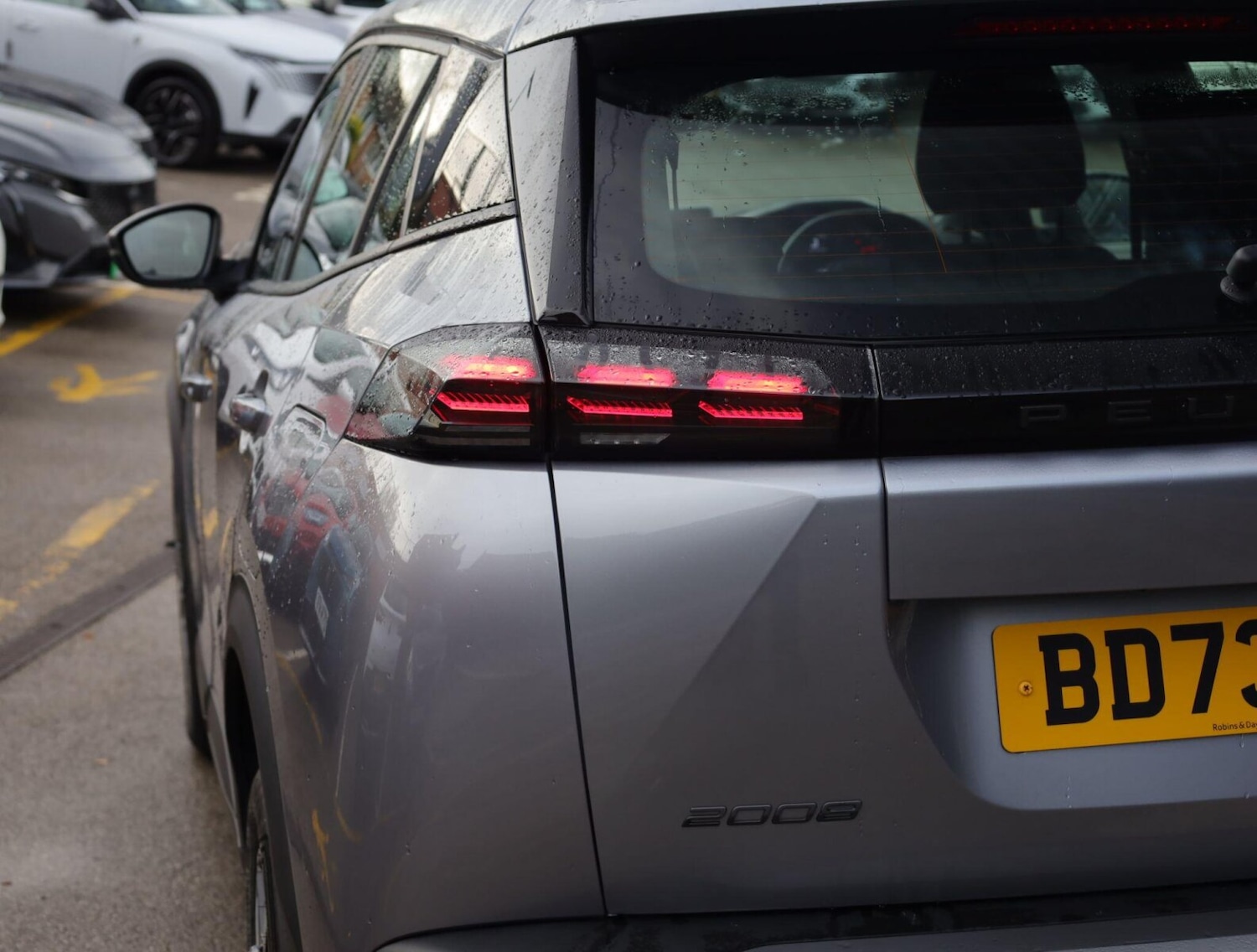 Used Peugeot 2008 2023 for sale - 76676032: Photo 6