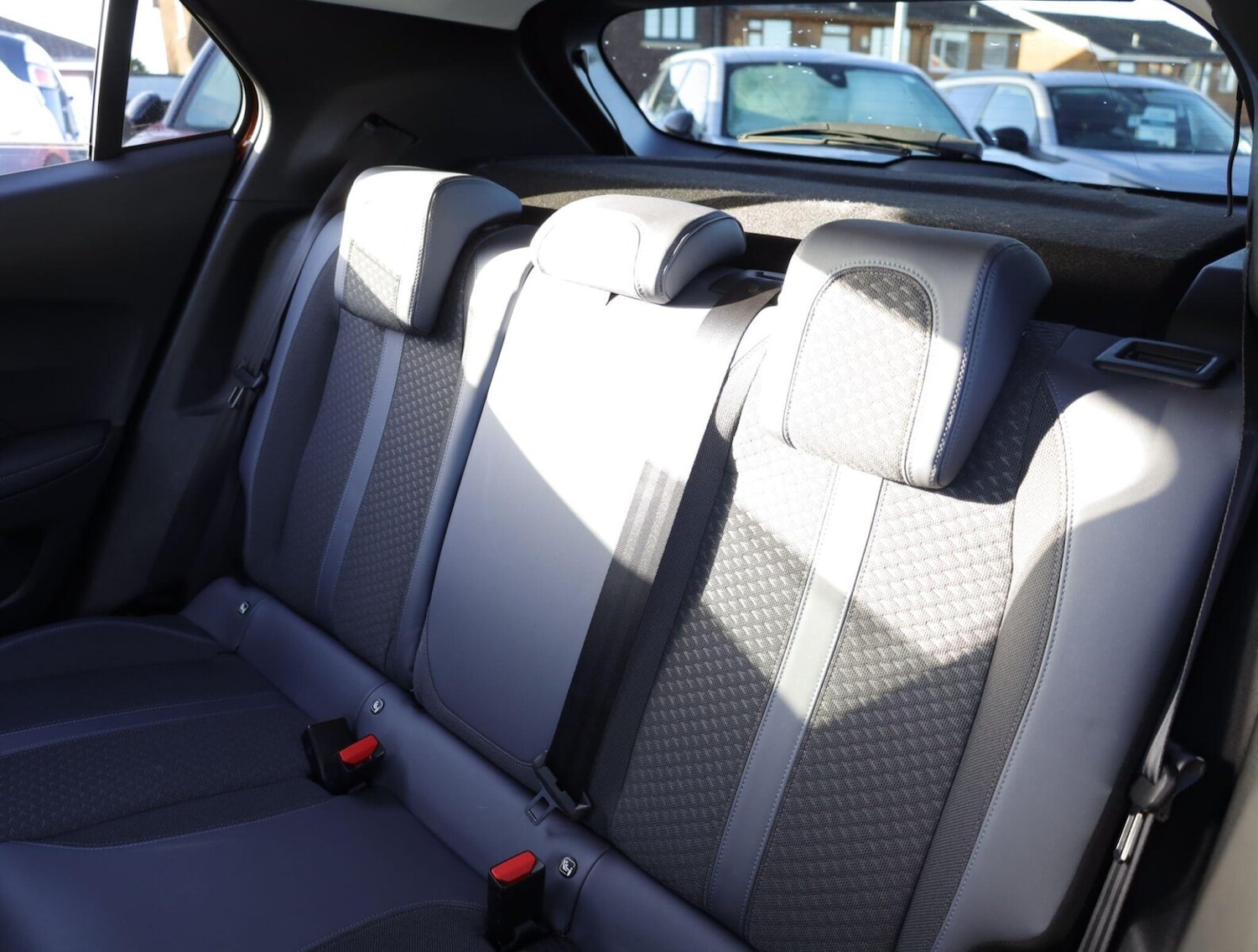 Used Peugeot 2008 2020 for sale - 76681092: Photo 11