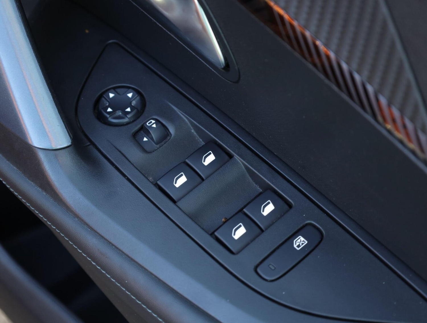 Used Peugeot 2008 2020 for sale - 76681092: Photo 12