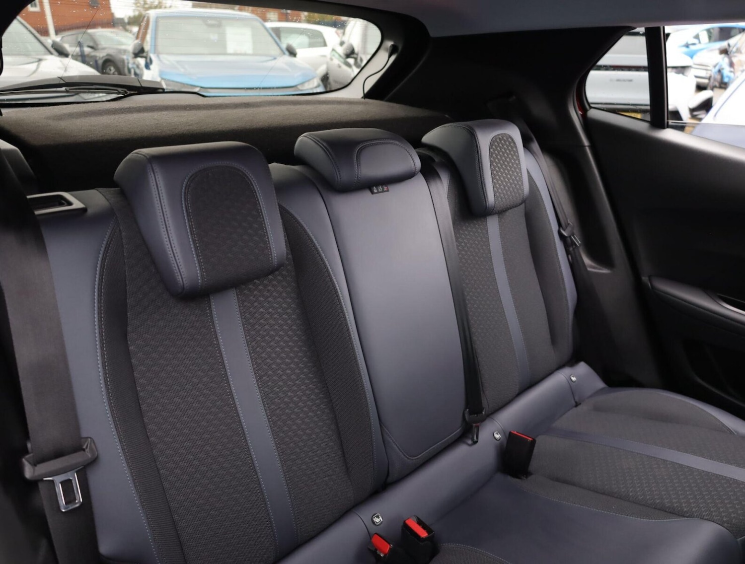 Used Peugeot 2008 2020 for sale - 76979204: Photo 12