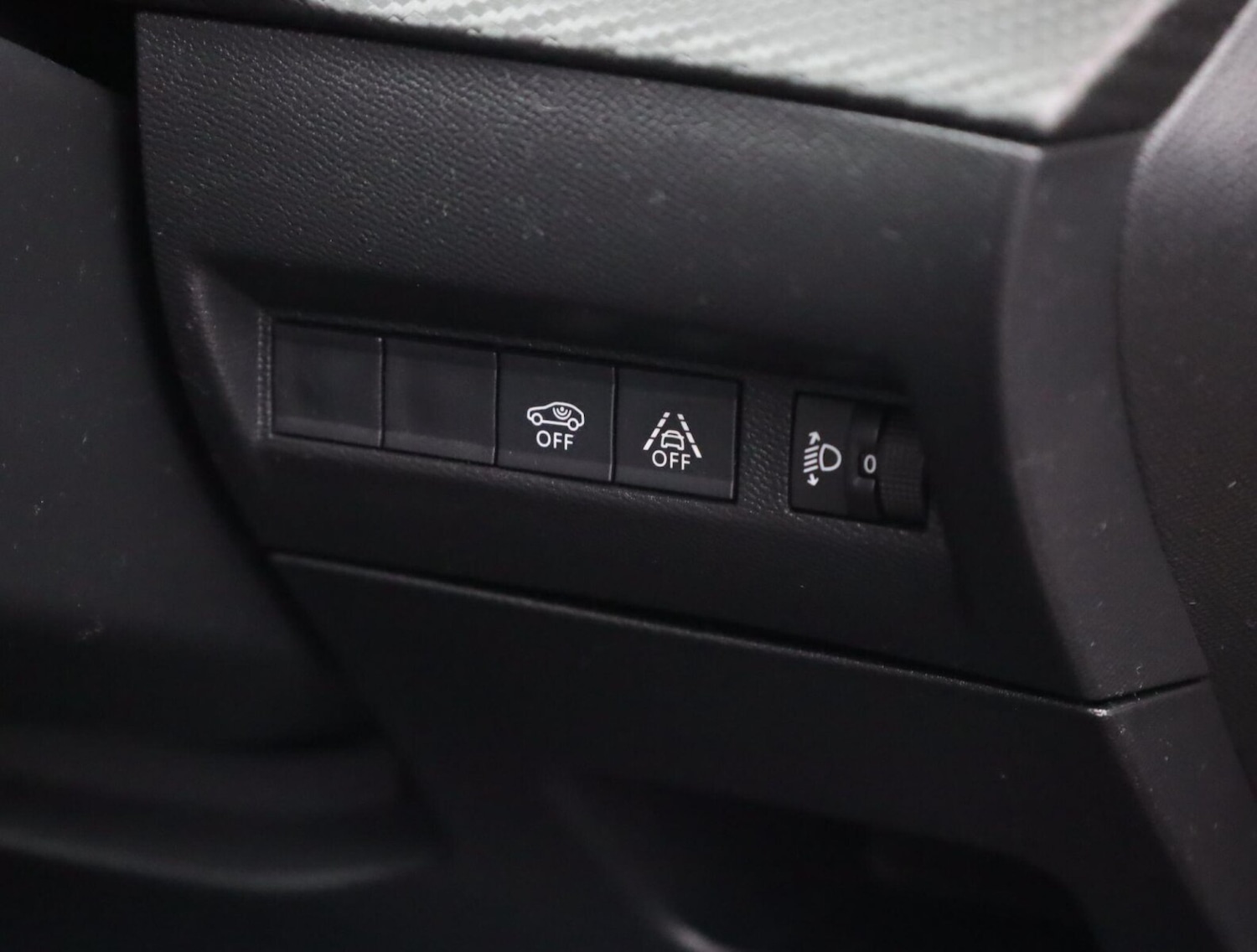 Used Peugeot 2008 2020 for sale - 76979204: Photo 15