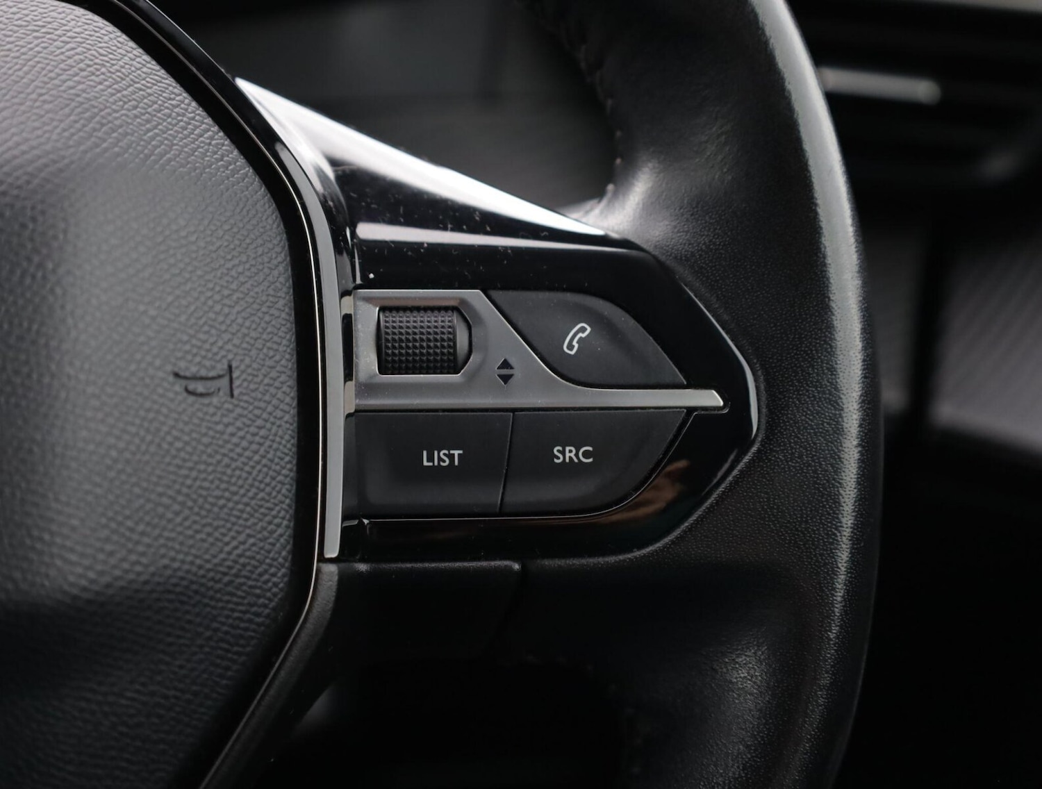 Used Peugeot 2008 2020 for sale - 76979204: Photo 20