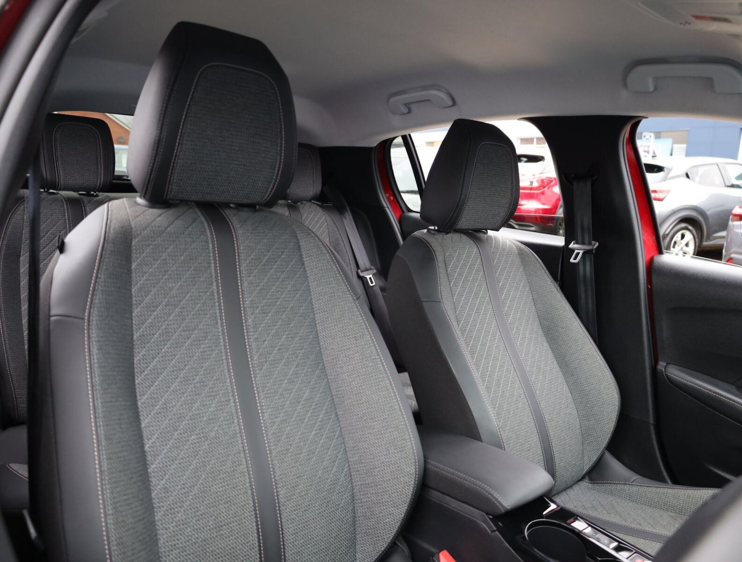 Used Peugeot 208 2024 for sale - 76677748: Photo 11