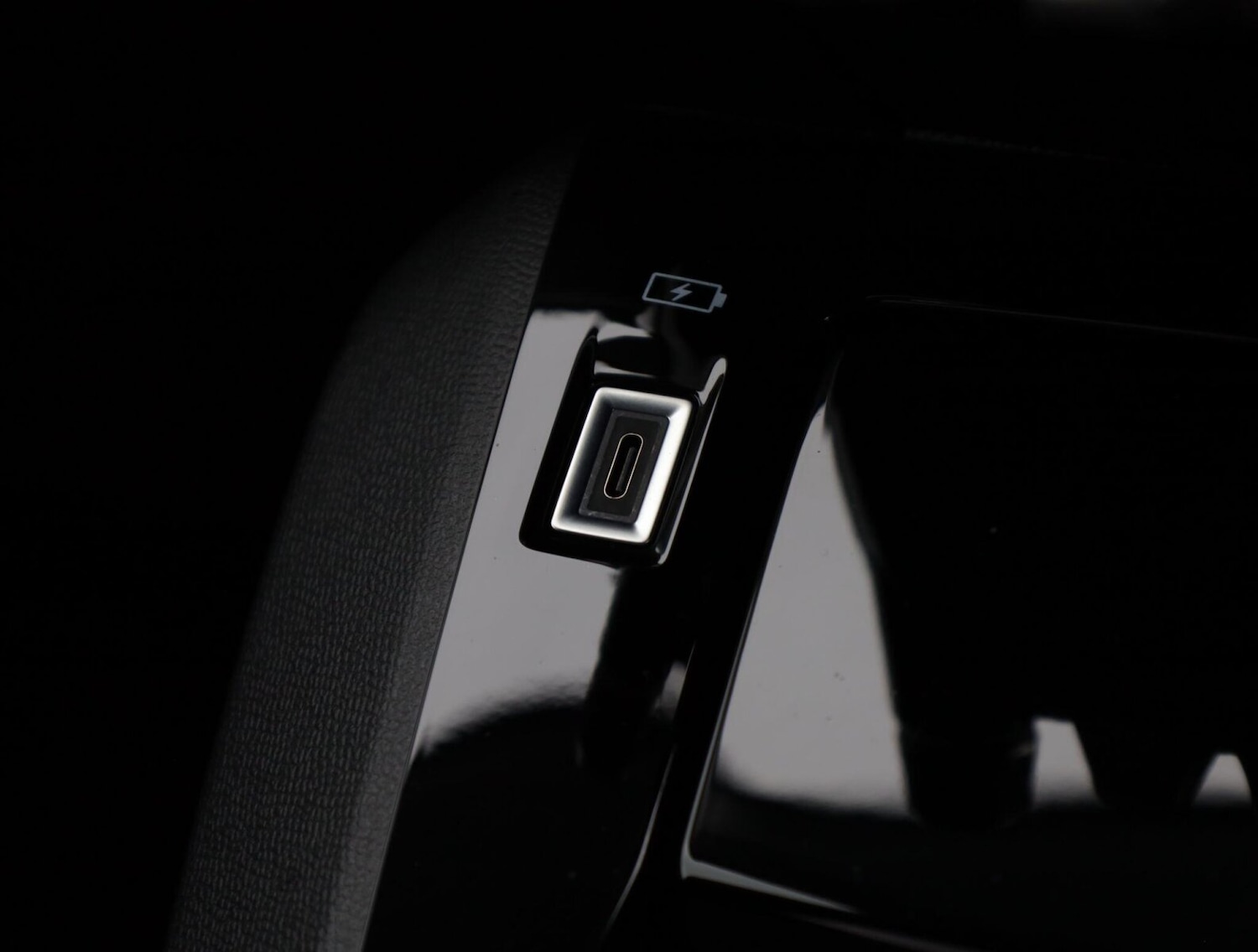 Used Peugeot 208 2024 for sale - 76677748: Photo 25