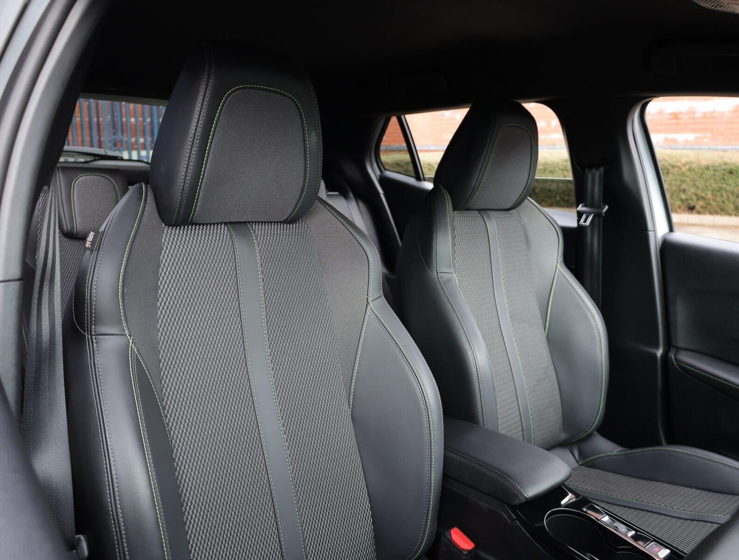 Used Peugeot 2008 2024 for sale - 76987040: Photo 12