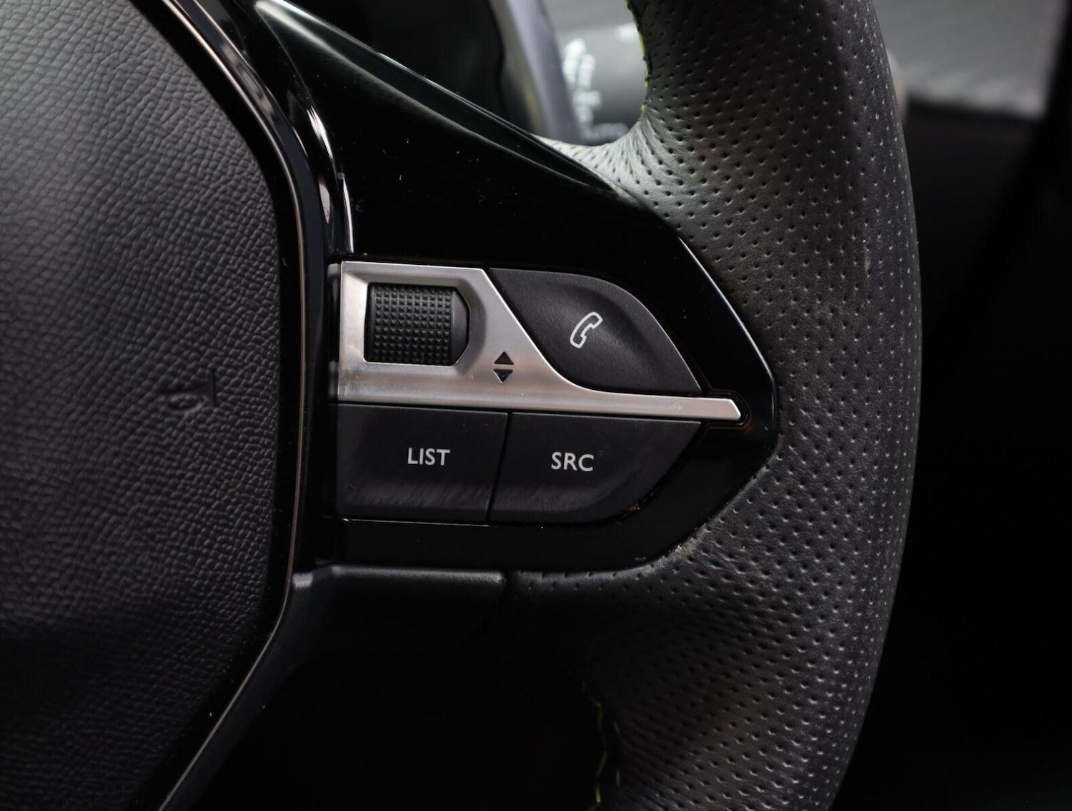 Used Peugeot 2008 2024 for sale - 76987040: Photo 25