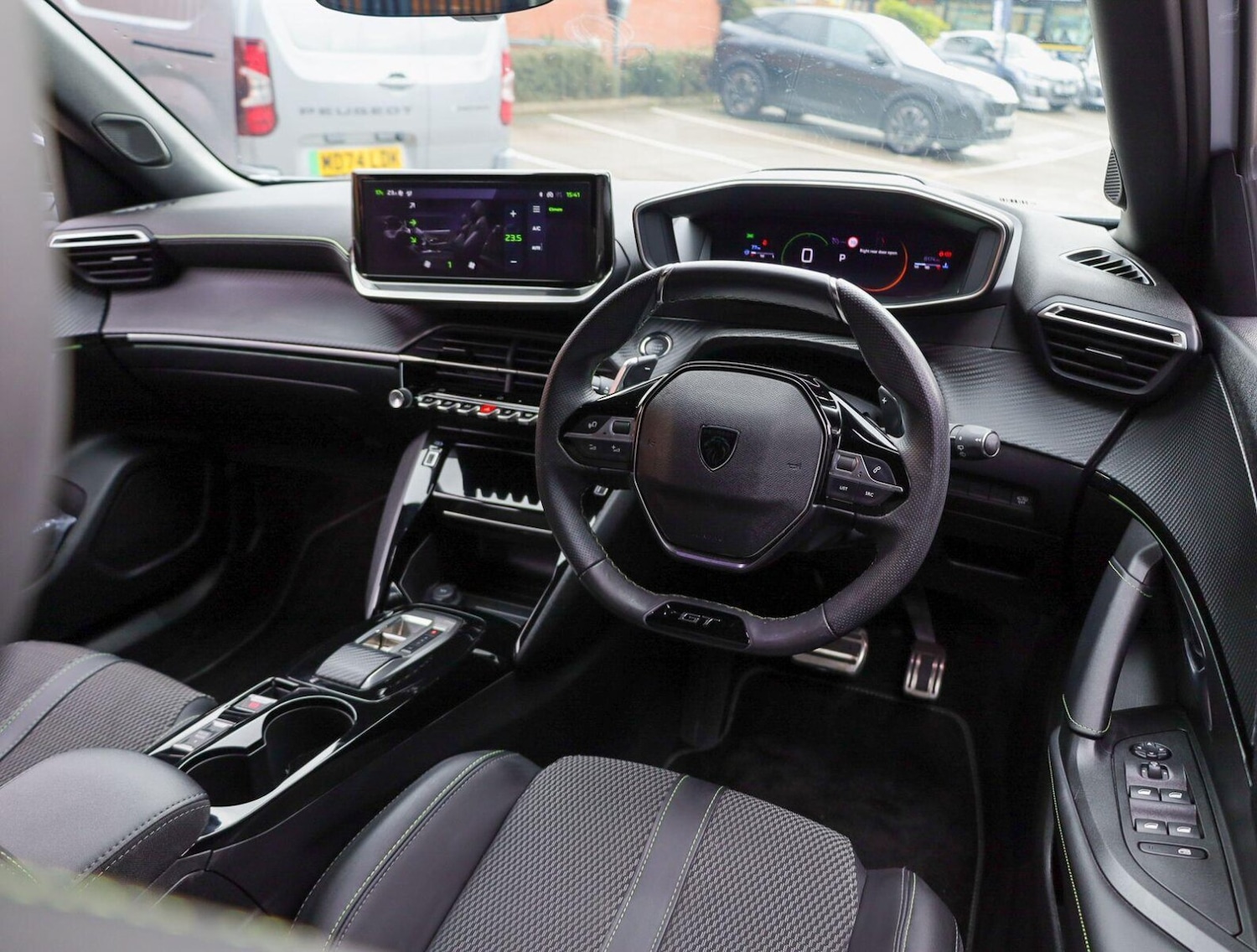 Used Peugeot 2008 2024 for sale - 76987040: Photo 9