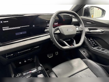 Used Audi Q6 e-tron 2025 for sale - 76316618: Photo 2