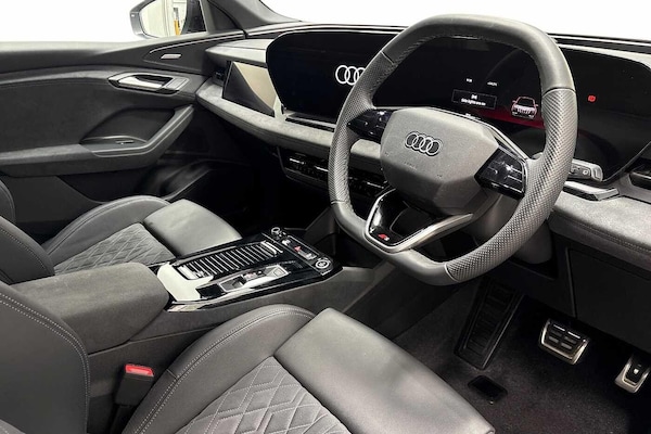 Used Audi Q6 e-tron 2025 for sale - 76316618: Photo 6