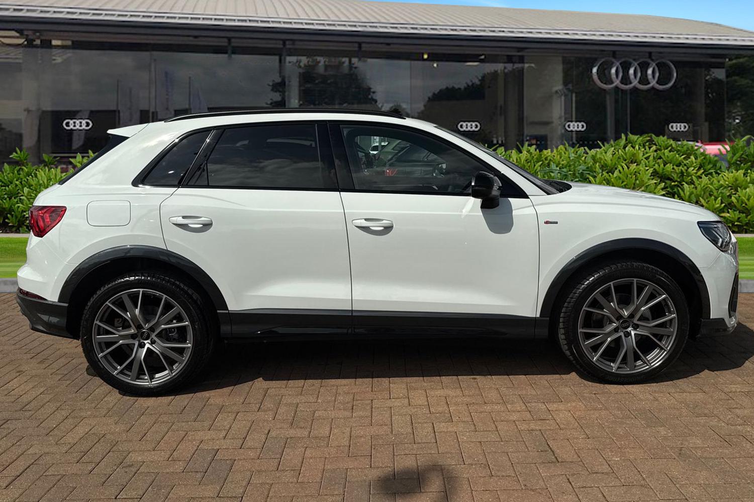 Used Audi Q3 2025 for sale - 76654234: Photo 3