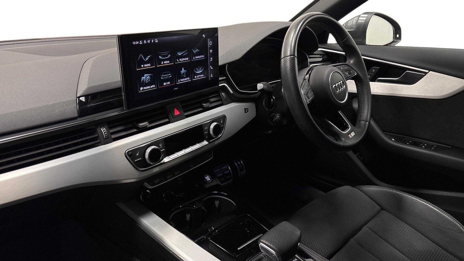 Used Audi A4 2022 for sale - 76519996: Photo 2