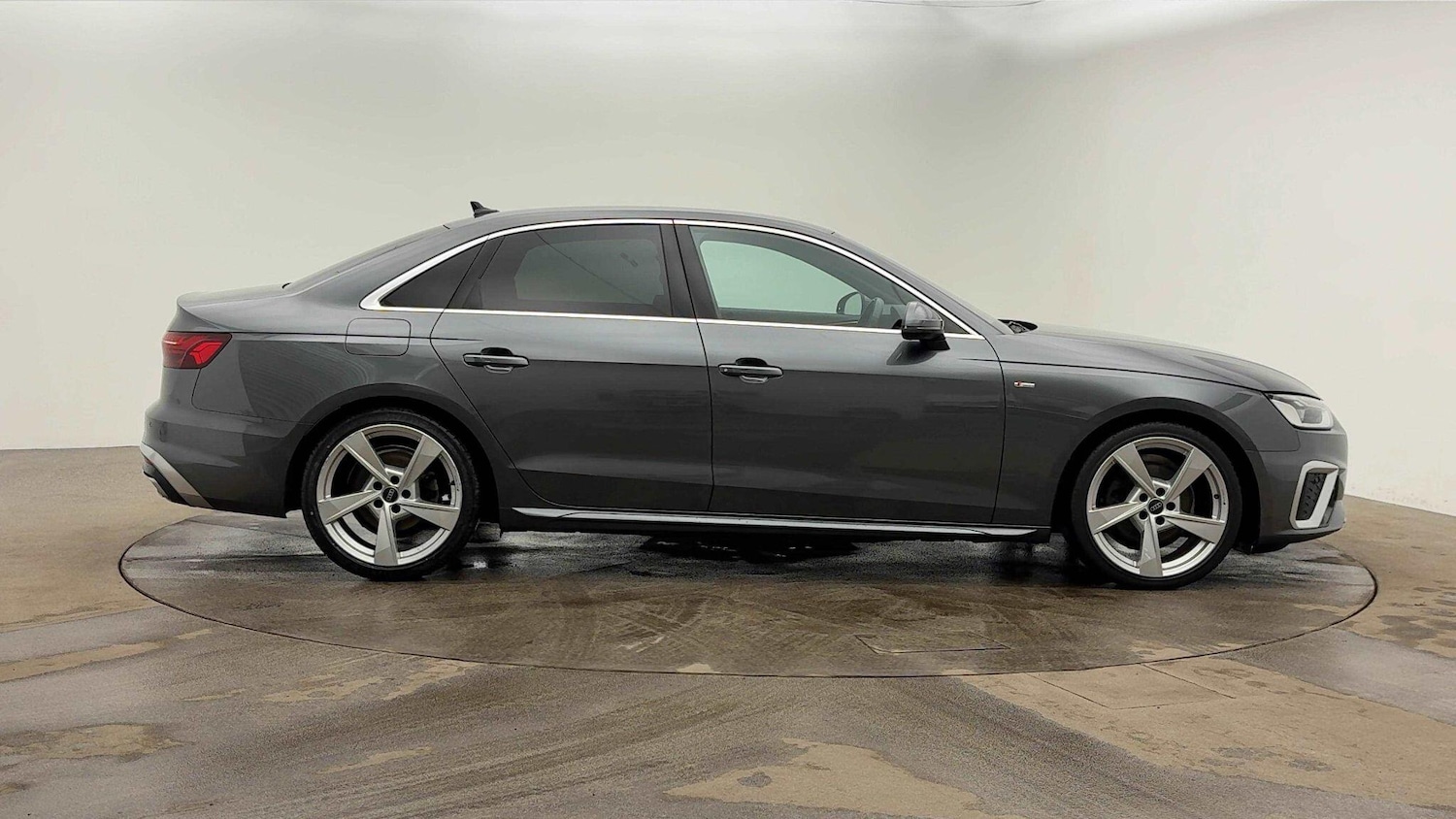 Used Audi A4 2022 for sale - 76519996: Photo 4