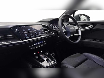 Used Audi Q4 e-tron 2023 for sale - 78422221: Photo