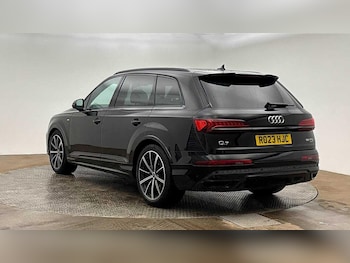 Used Audi Q7 2023 for sale - 78512272: Photo