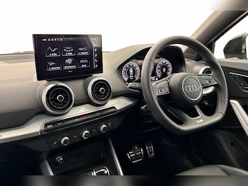 Used Audi Q2 2025 for sale - 76171189: Photo 2