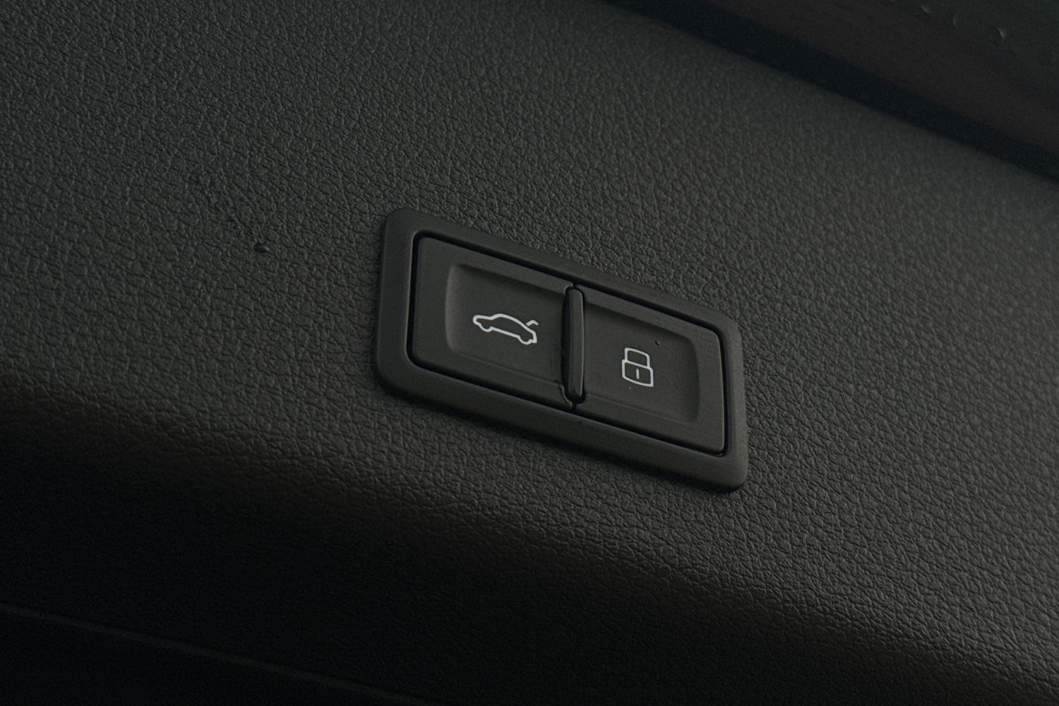 Used Audi Q8 e-tron 2024 for sale - 76158299: Photo 27