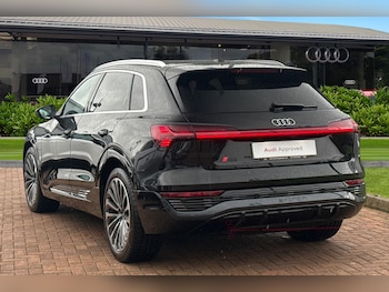 Used Audi Q8 e-tron 2024 for sale - 76158299: Photo 2