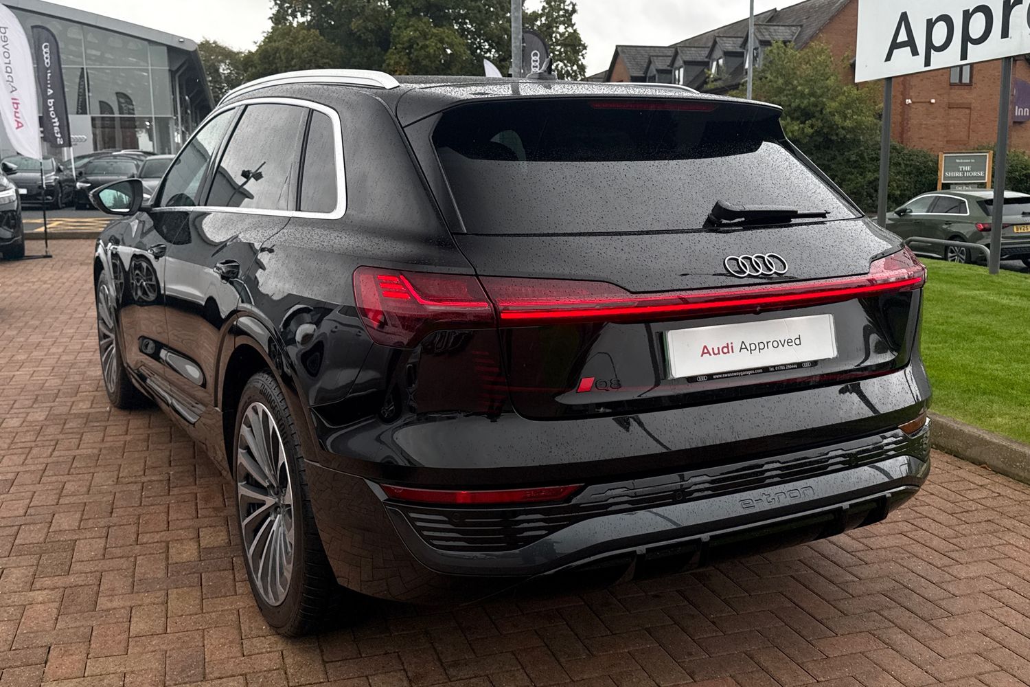 Used Audi Q8 e-tron 2024 for sale - 76158299: Photo 54