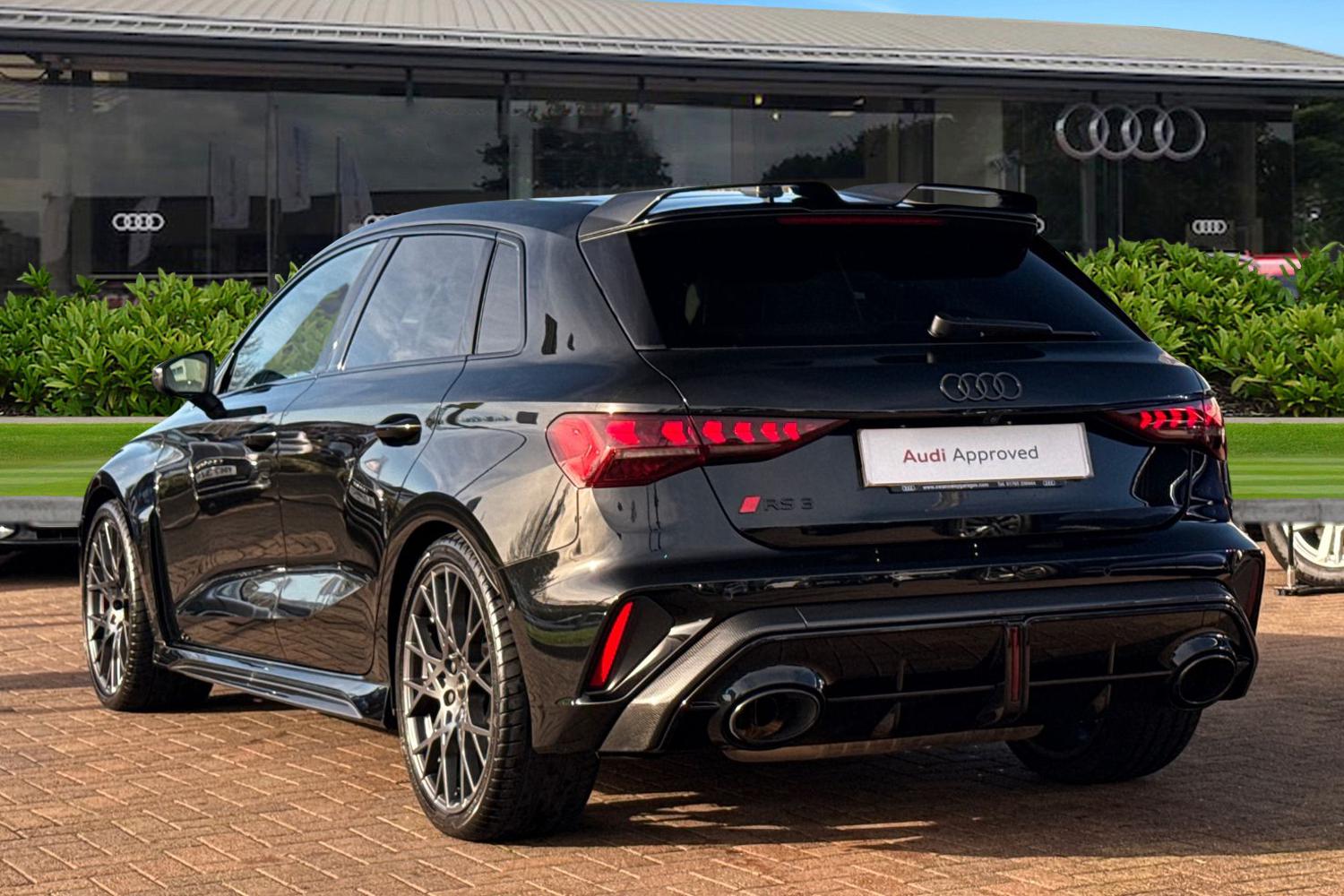 Used Audi RS3 2025 for sale - 76590425: Photo 2