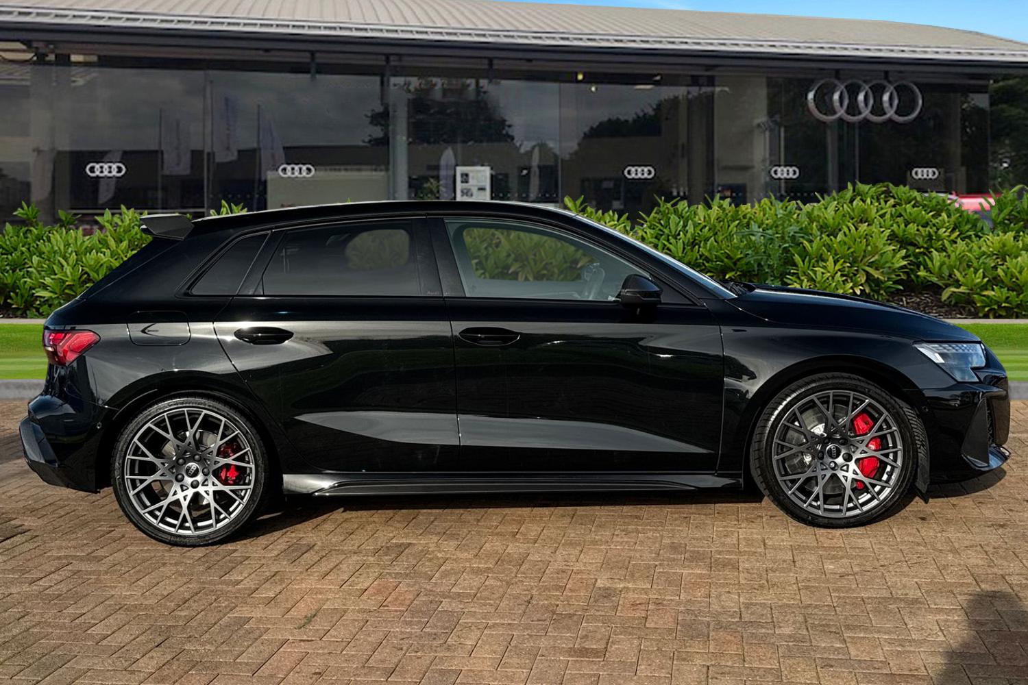 Used Audi RS3 2025 for sale - 76590425: Photo 3