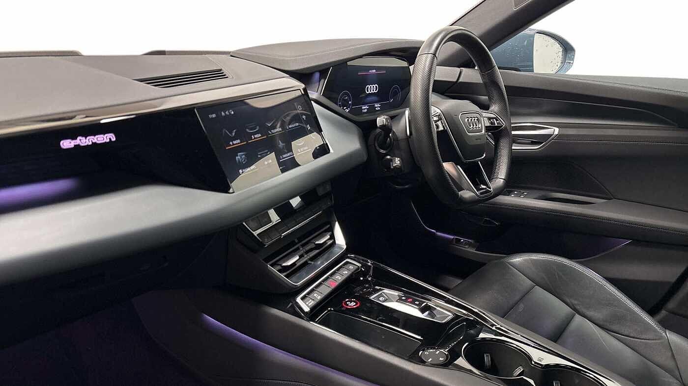 Used Audi e-tron GT 2023 for sale - 77834799: Photo 2