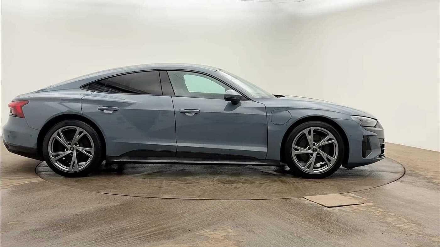 Used Audi e-tron GT 2023 for sale - 77834799: Photo 4