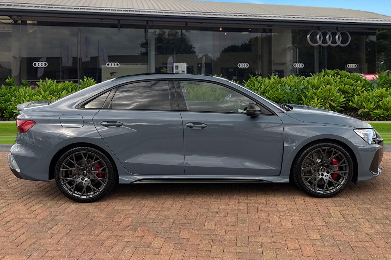Used Audi RS3 2025 for sale - 76353166: Photo 3