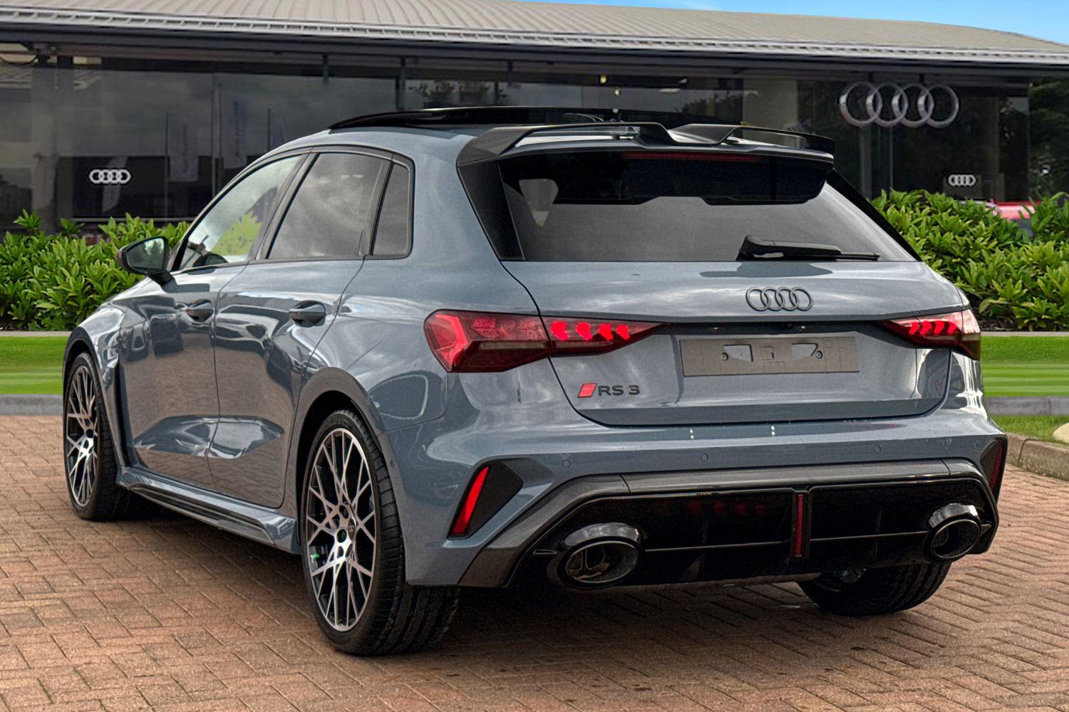 Used Audi RS3 2025 for sale - 76353148: Photo 2