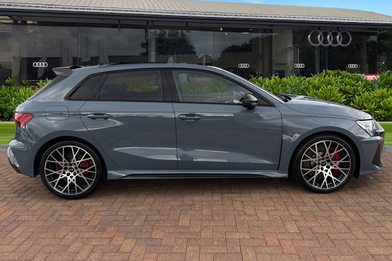 Used Audi RS3 2025 for sale - 76353148: Photo 3
