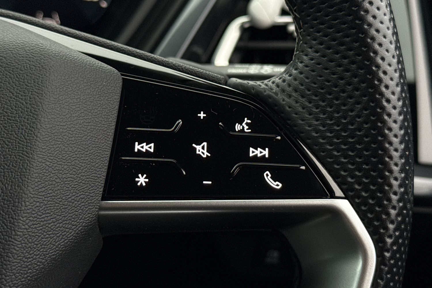 Used Audi Q4 e-tron 2024 for sale - 77032389: Photo 36