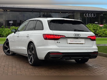 Used Audi A4 2023 for sale - 77000524: Photo