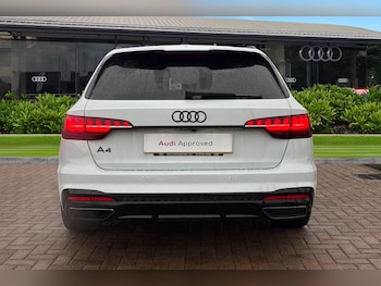 Used Audi A4 2023 for sale - 77000524: Photo