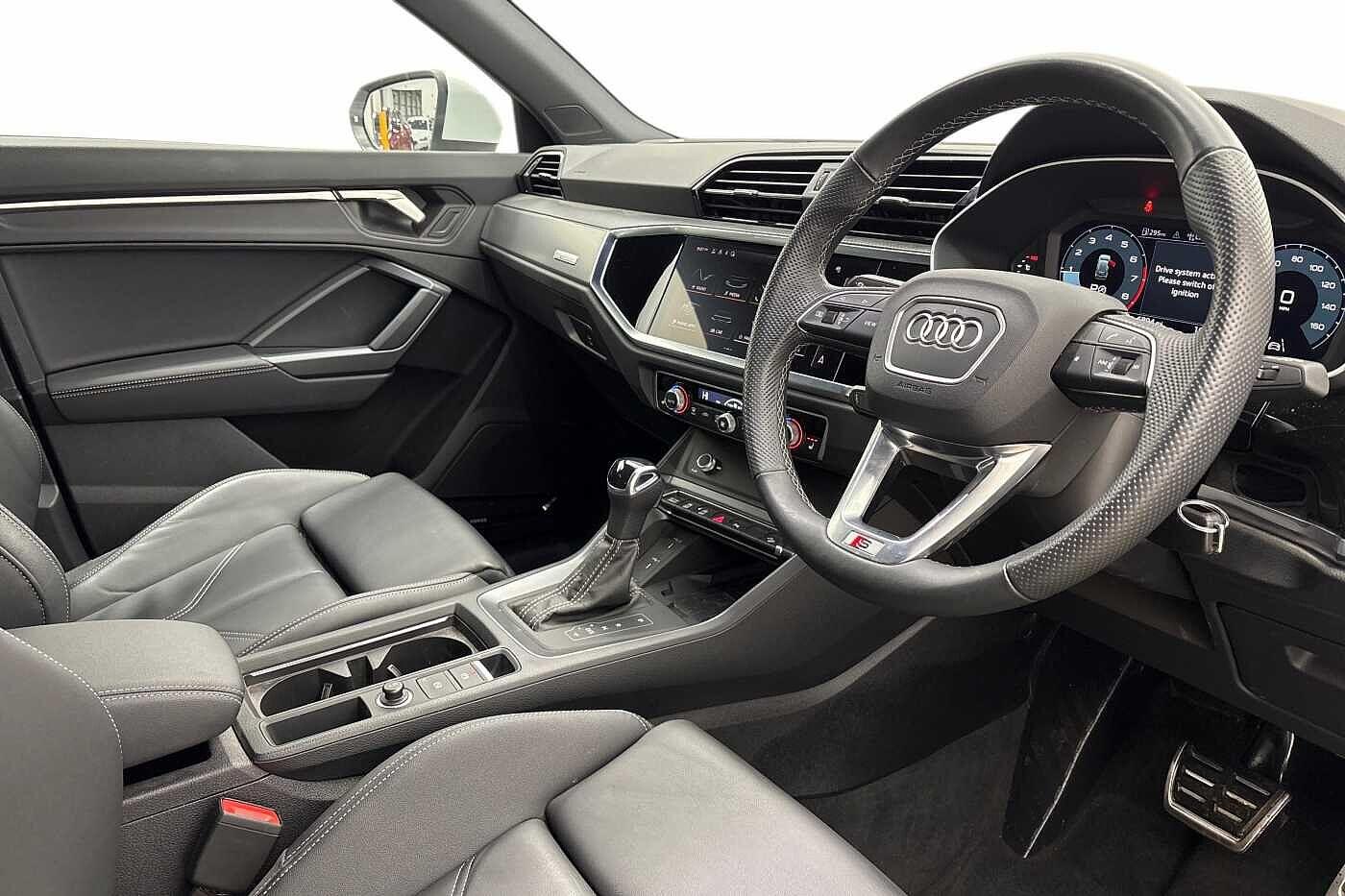 Used Audi Q3 2024 for sale - 77187482: Photo 6
