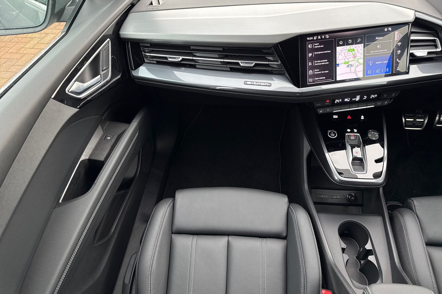 Used Audi Q4 e-tron 2024 for sale - 76654035: Photo 15