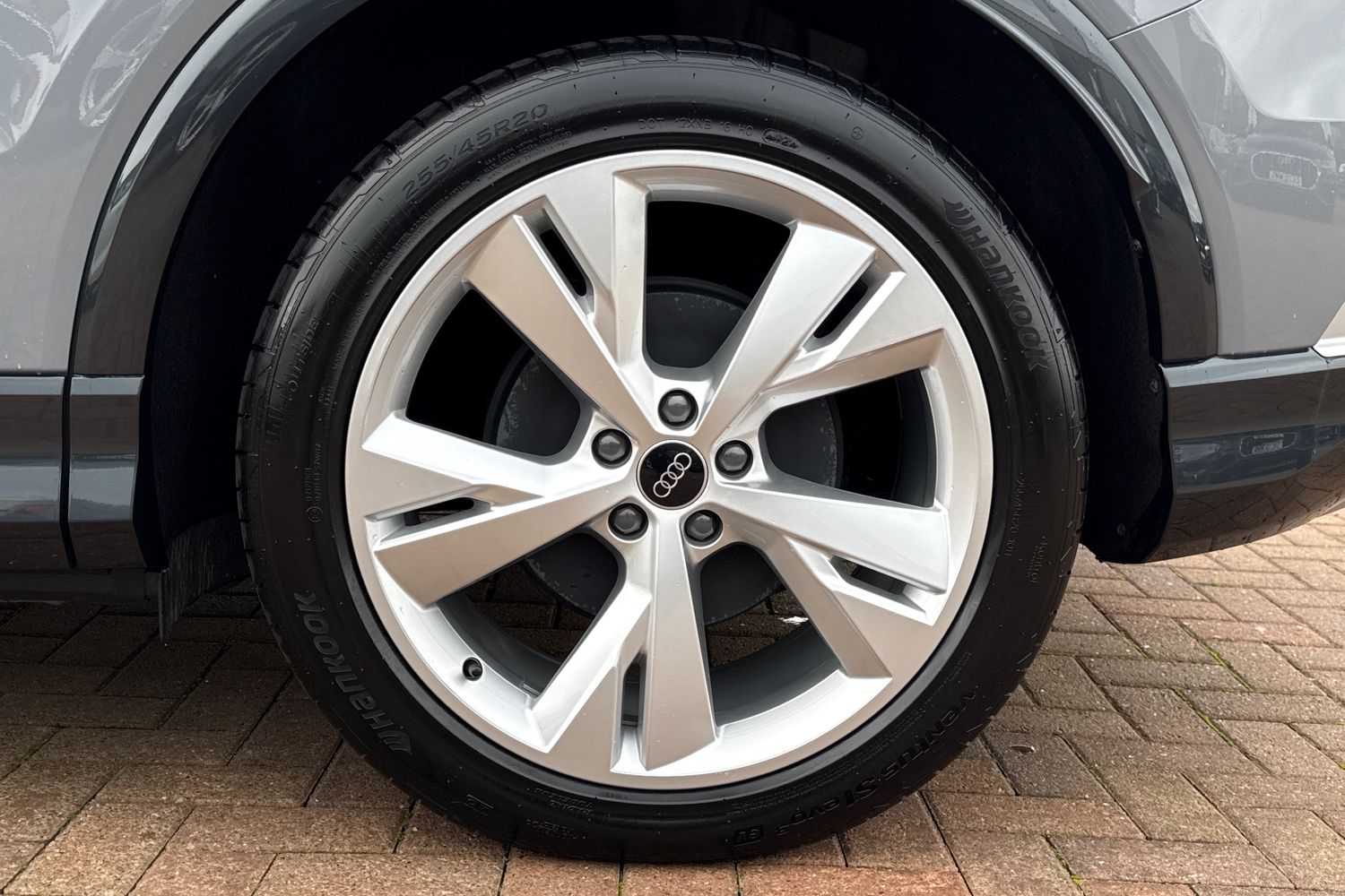 Used Audi Q4 e-tron 2024 for sale - 76654035: Photo 24