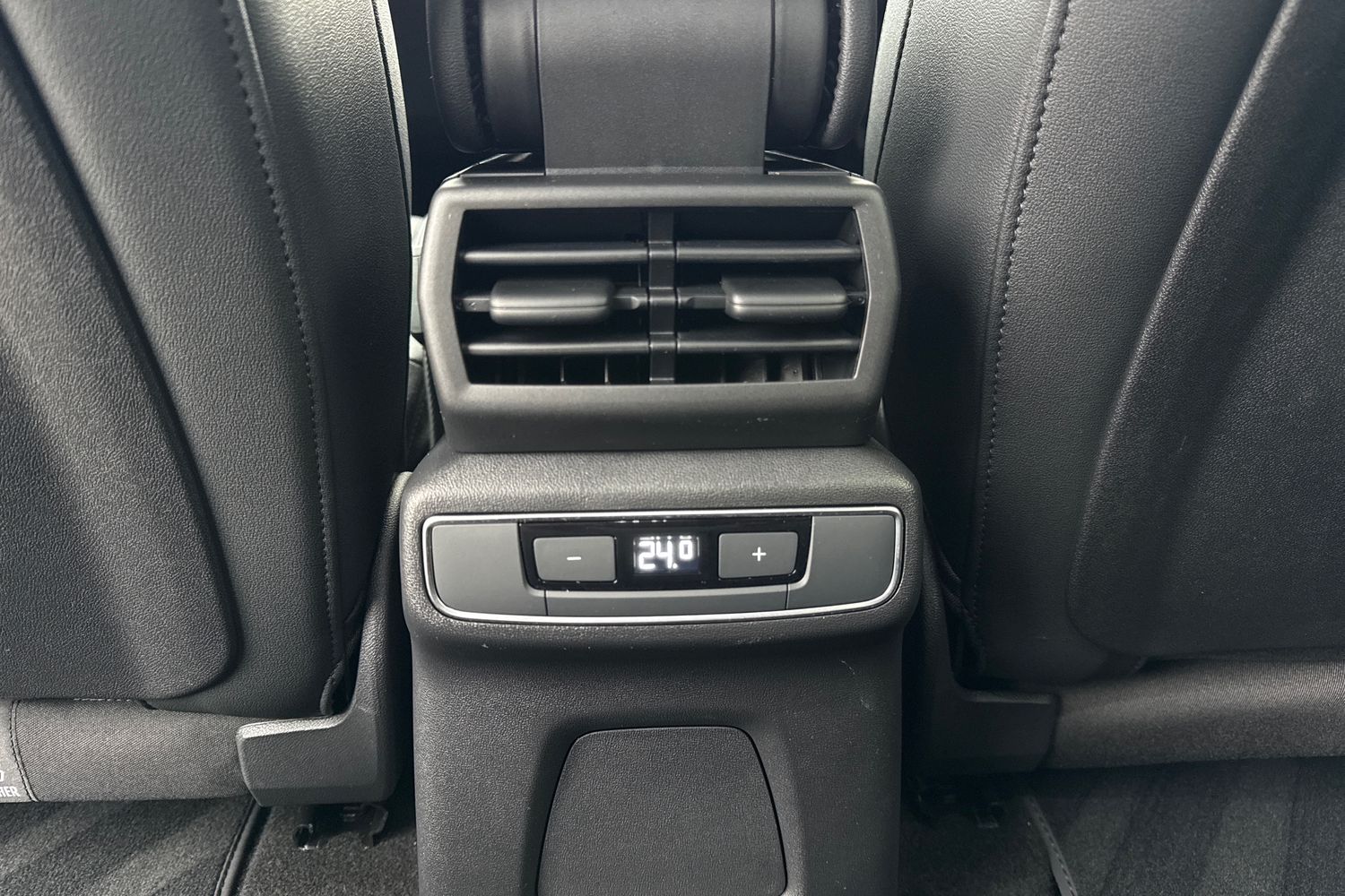 Used Audi Q4 e-tron 2024 for sale - 76654035: Photo 38