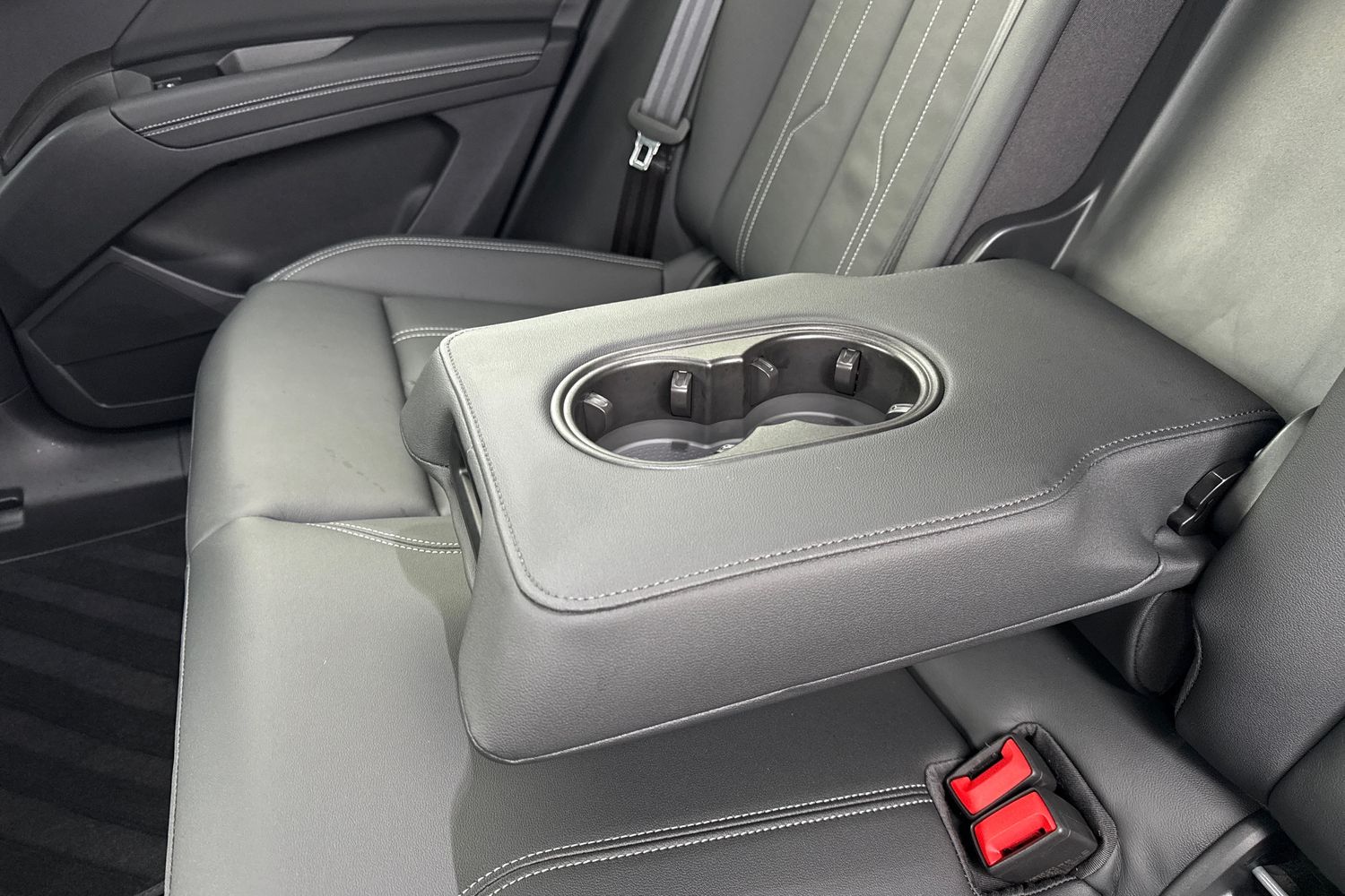 Used Audi Q4 e-tron 2024 for sale - 76654035: Photo 39