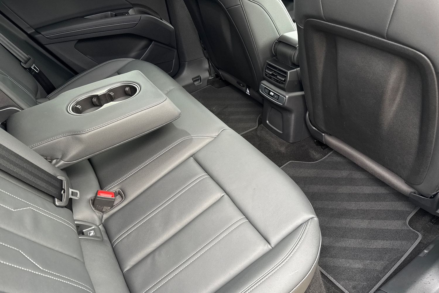 Used Audi Q4 e-tron 2024 for sale - 76654035: Photo 43