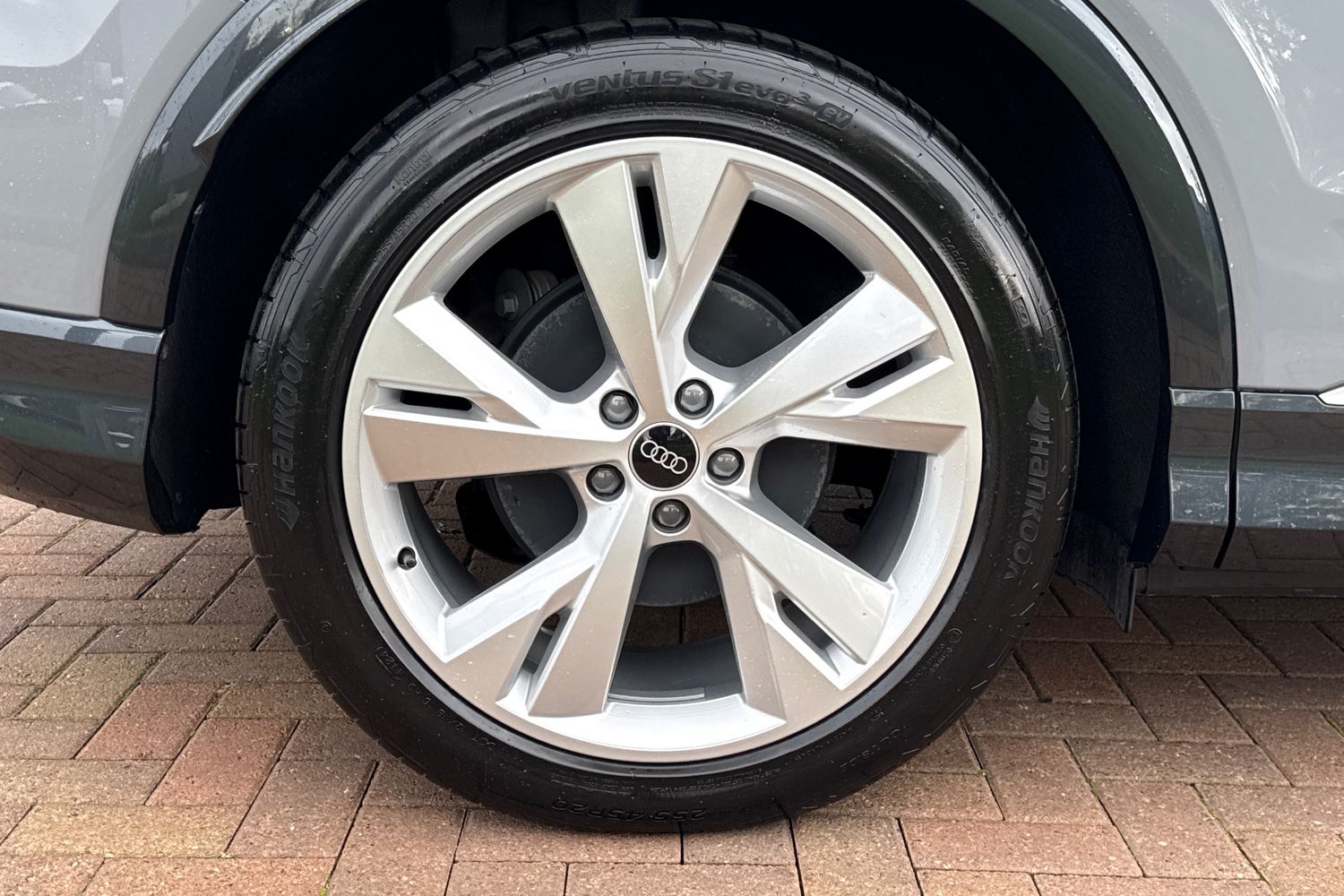 Used Audi Q4 e-tron 2024 for sale - 76654035: Photo 7