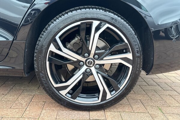 Used Volvo V60 2023 for sale - 76224731: Photo 12