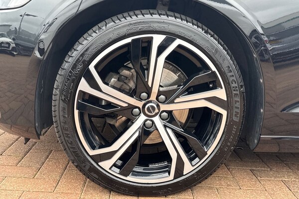 Used Volvo V60 2023 for sale - 76224731: Photo 13