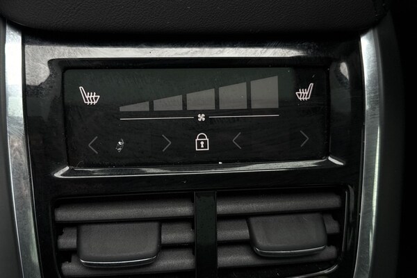 Used Volvo V60 2023 for sale - 76224731: Photo 36