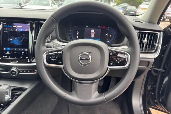 Used Volvo V60 2023 for sale - 76224731: Photo 46