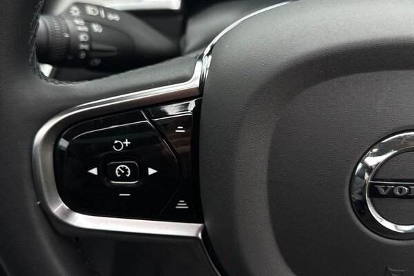 Used Volvo V60 2023 for sale - 76224731: Photo 47
