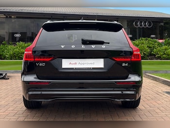 Used Volvo V60 2023 for sale - 76224731: Photo 4