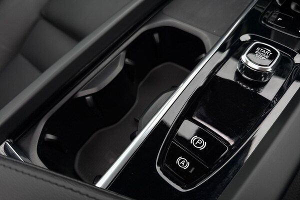 Used Volvo V60 2023 for sale - 76224731: Photo 54