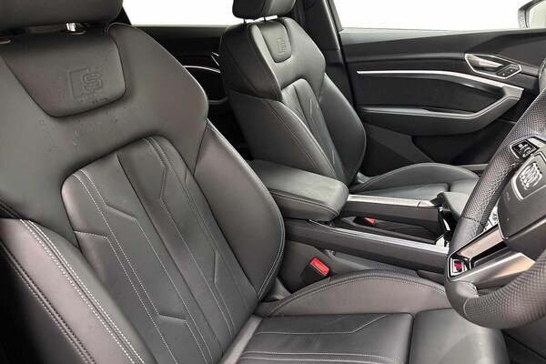 Used Audi Q8 2024 for sale - 76232568: Photo 11