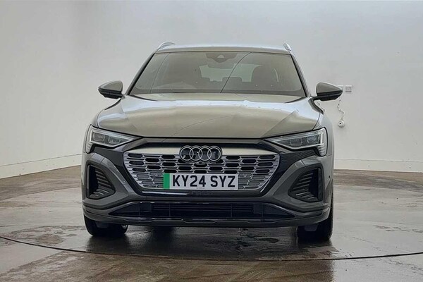 Used Audi Q8 2024 for sale - 76232568: Photo 8