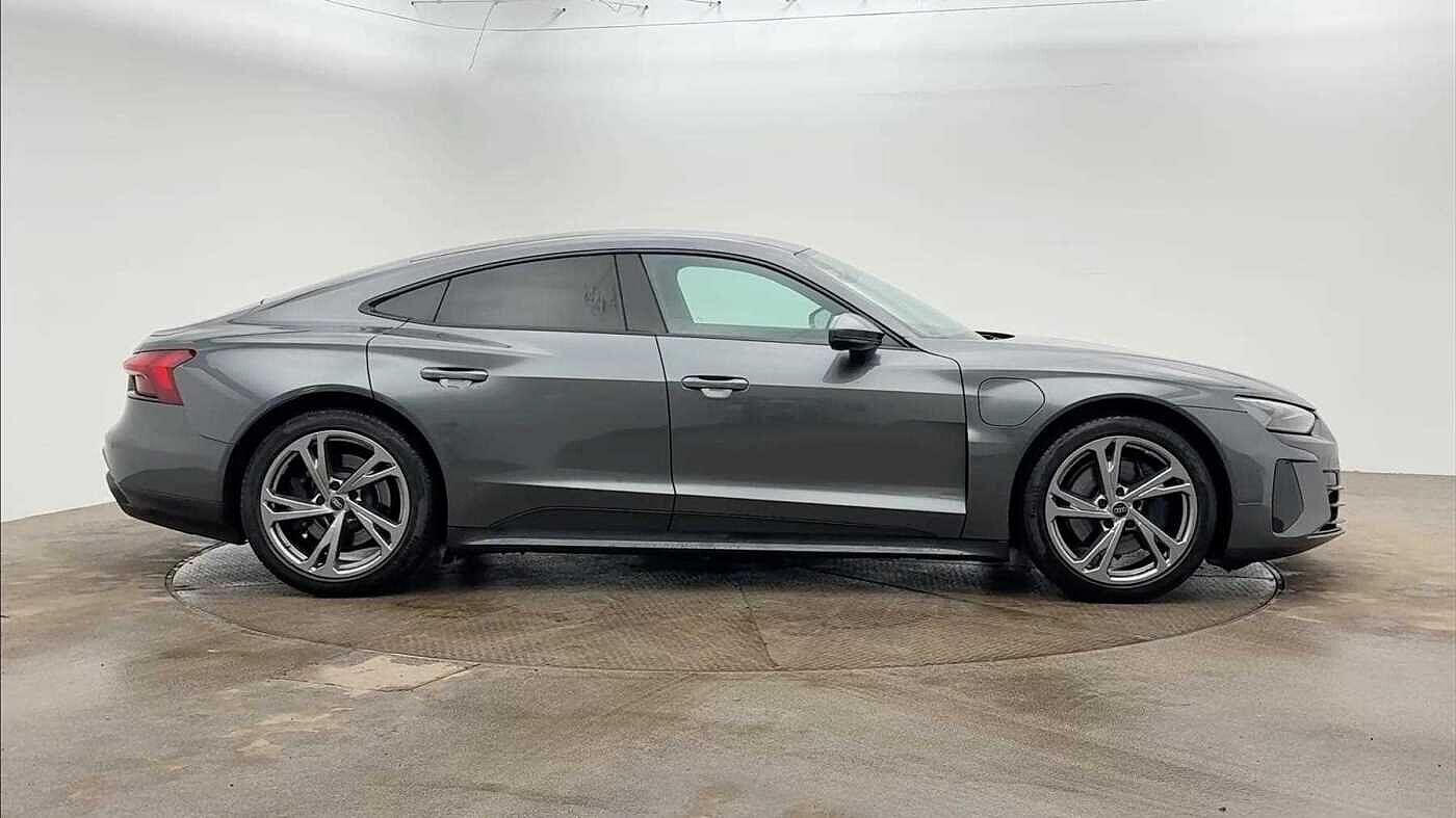 Used Audi e-tron GT 2022 for sale - 77680165: Photo 4